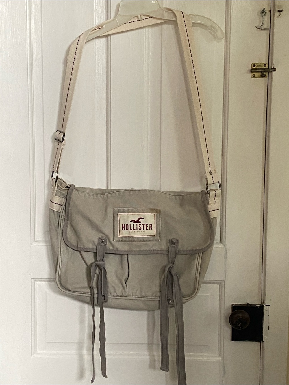 Hollister Vintage YK2 Neutral Grey Canvas Messenger Bag with Adjustable Strap - Picture 1 of 16